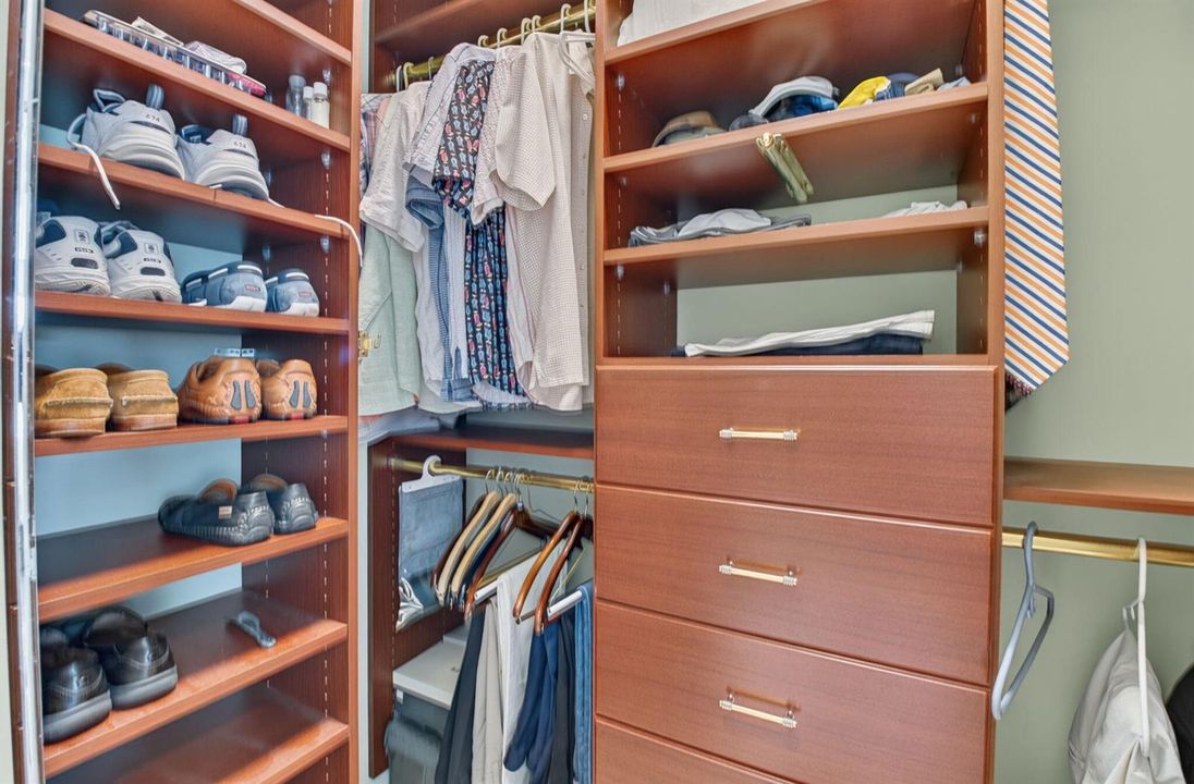 Custom Walk In Closet