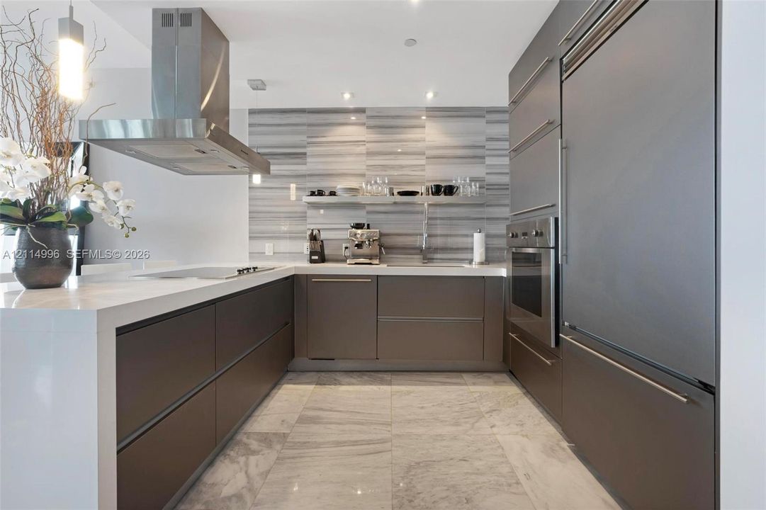 В аренду: $8,000 (2 спален, 2 ванн, 1477 Квадратных фут)