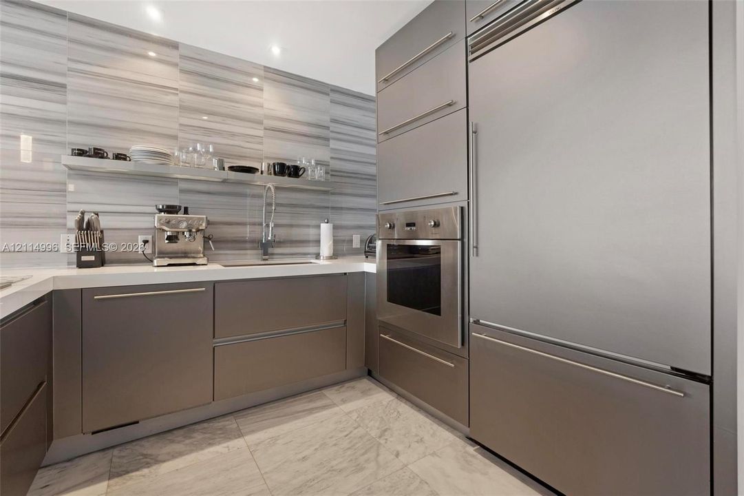 В аренду: $8,000 (2 спален, 2 ванн, 1477 Квадратных фут)