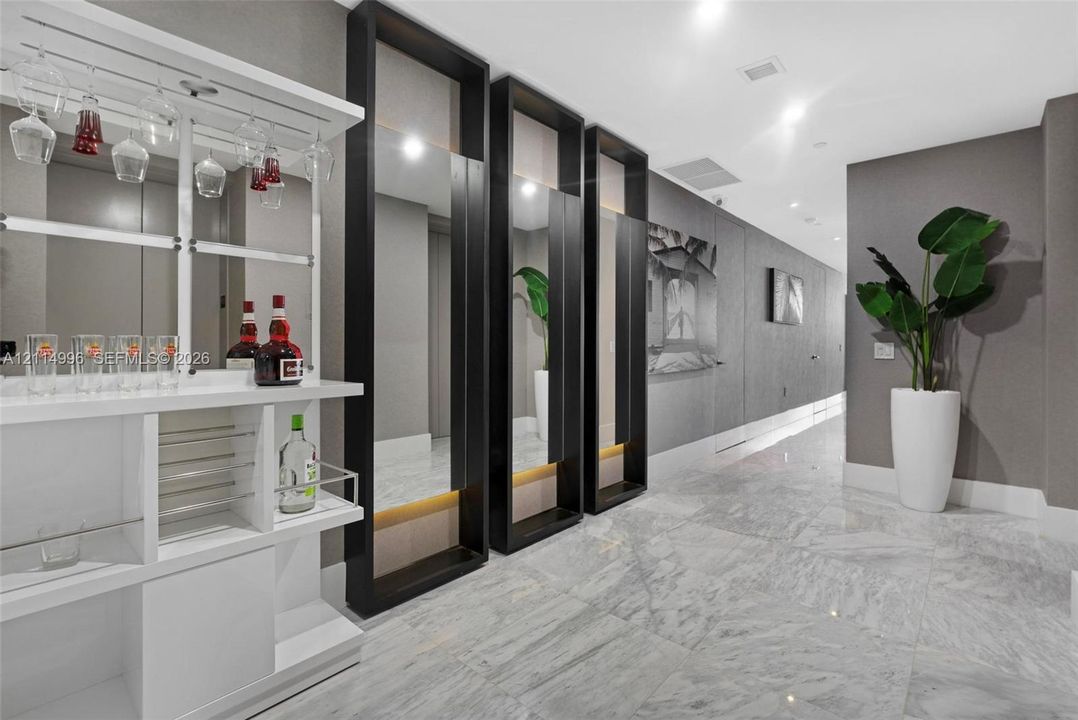 В аренду: $8,000 (2 спален, 2 ванн, 1477 Квадратных фут)