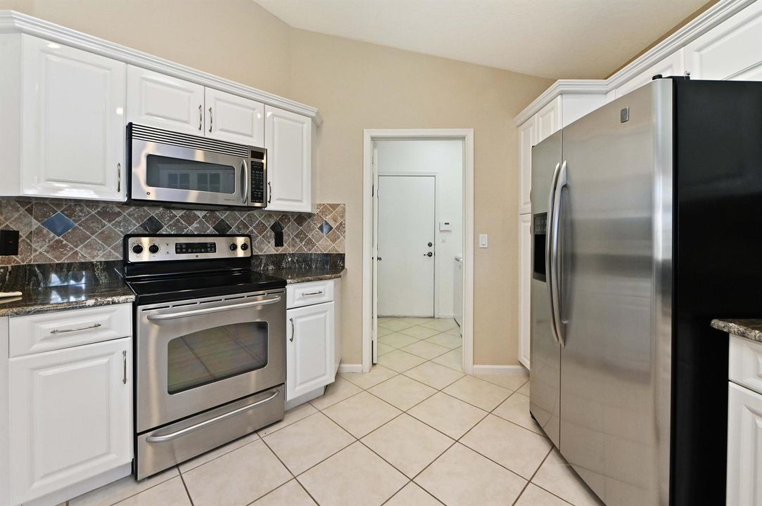 17 Kitchen 03