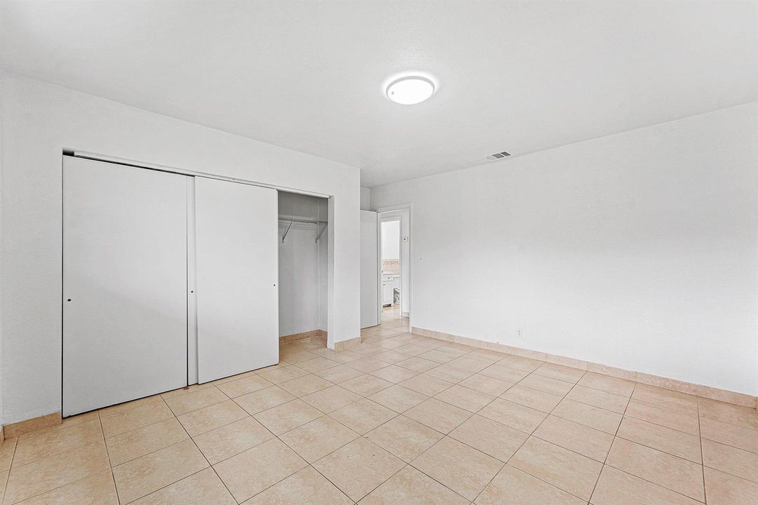 048-118PhippenWaitersRoad-2-DaniaBeach-F