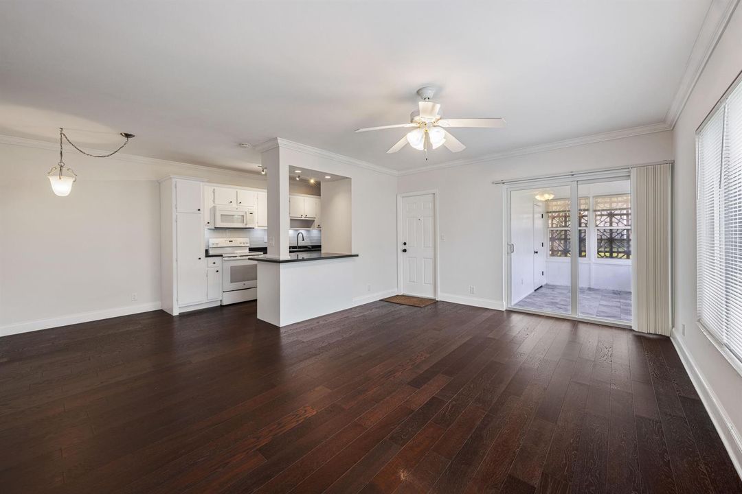 Living/Kitchen