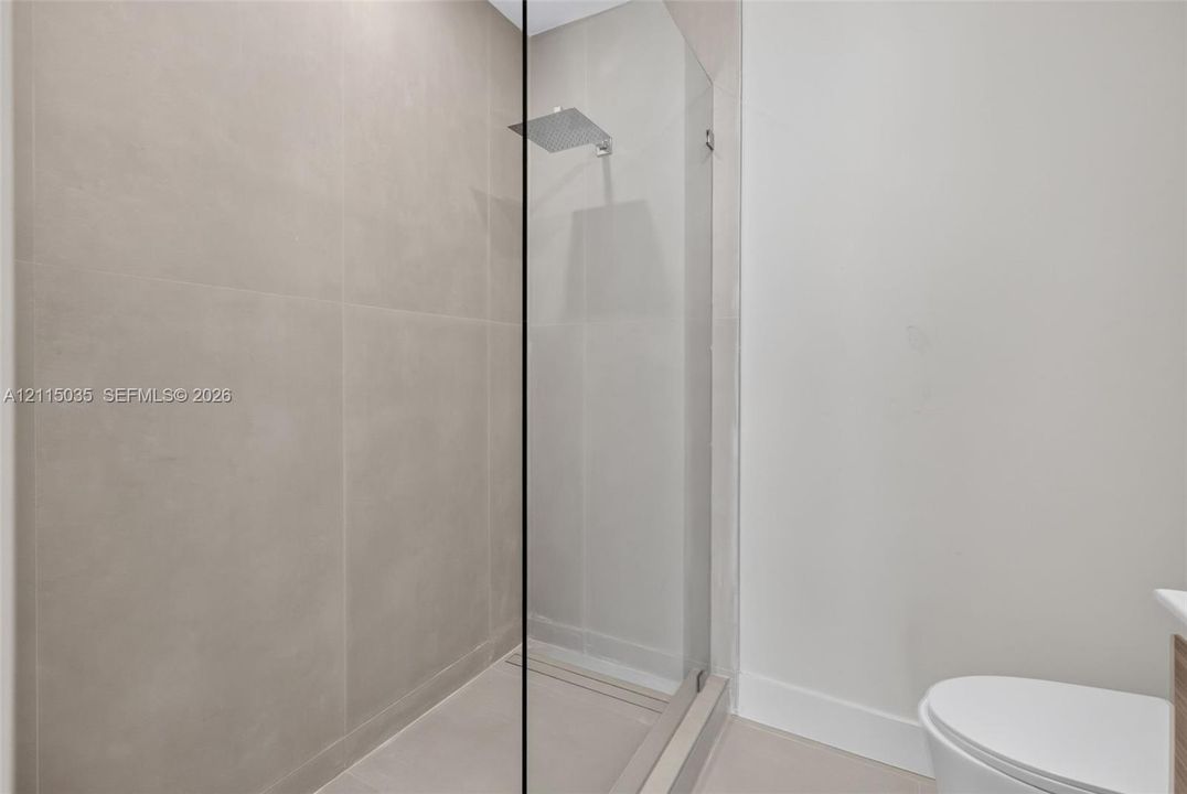 В аренду: $4,500 (3 спален, 2 ванн, 1056 Квадратных фут)