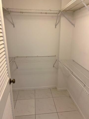 11234 Green lake primary closet