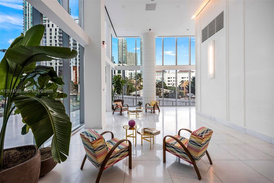 For Sale: $3,050,000 (3 beds, 4 baths, 2586 Square Feet)