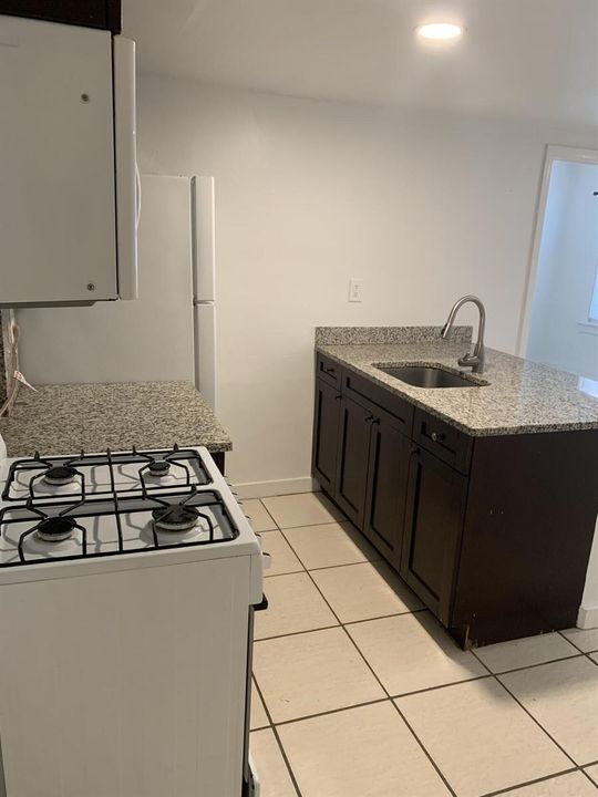9 Kitchen1