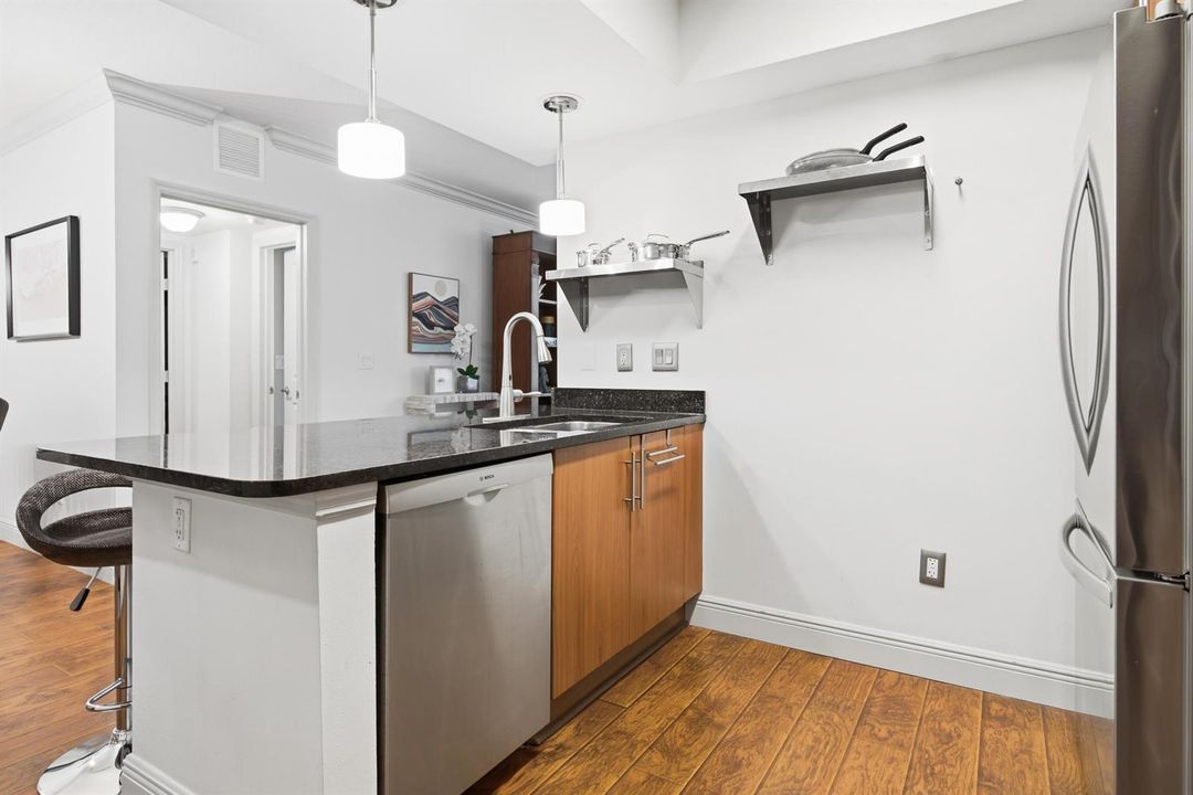 08 - Kitchen