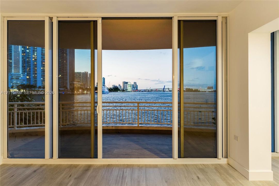 На продажу: $2,975,000 (4 спален, 4 ванн, 3257 Квадратных фут)