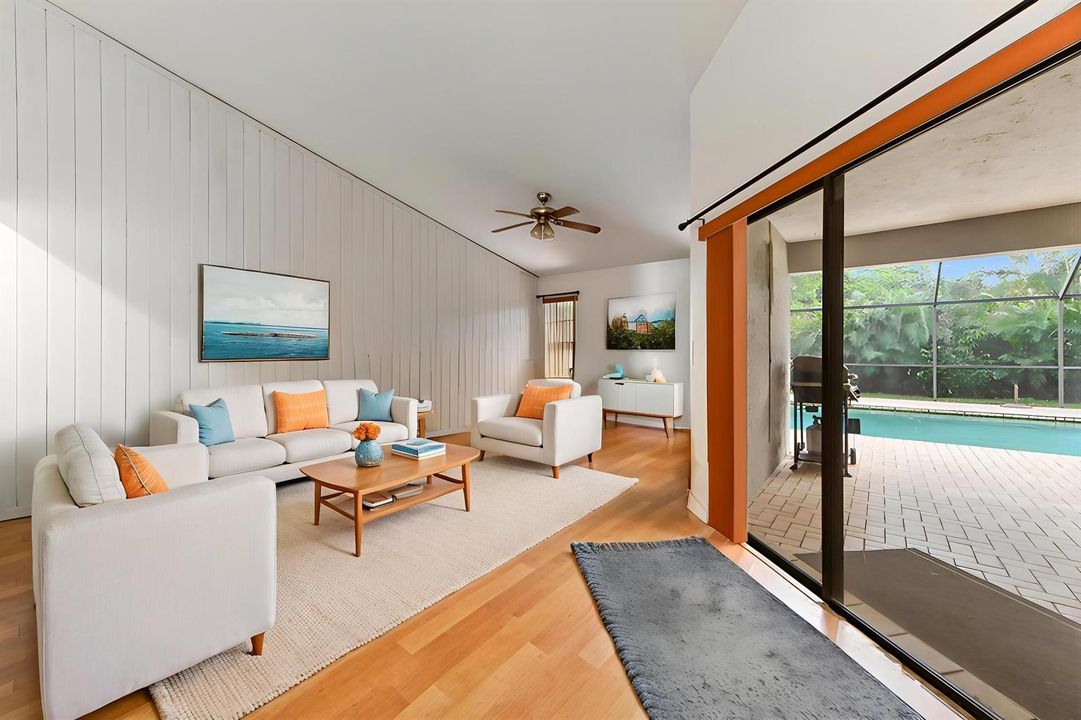 26-family-room-01_VS_decl
