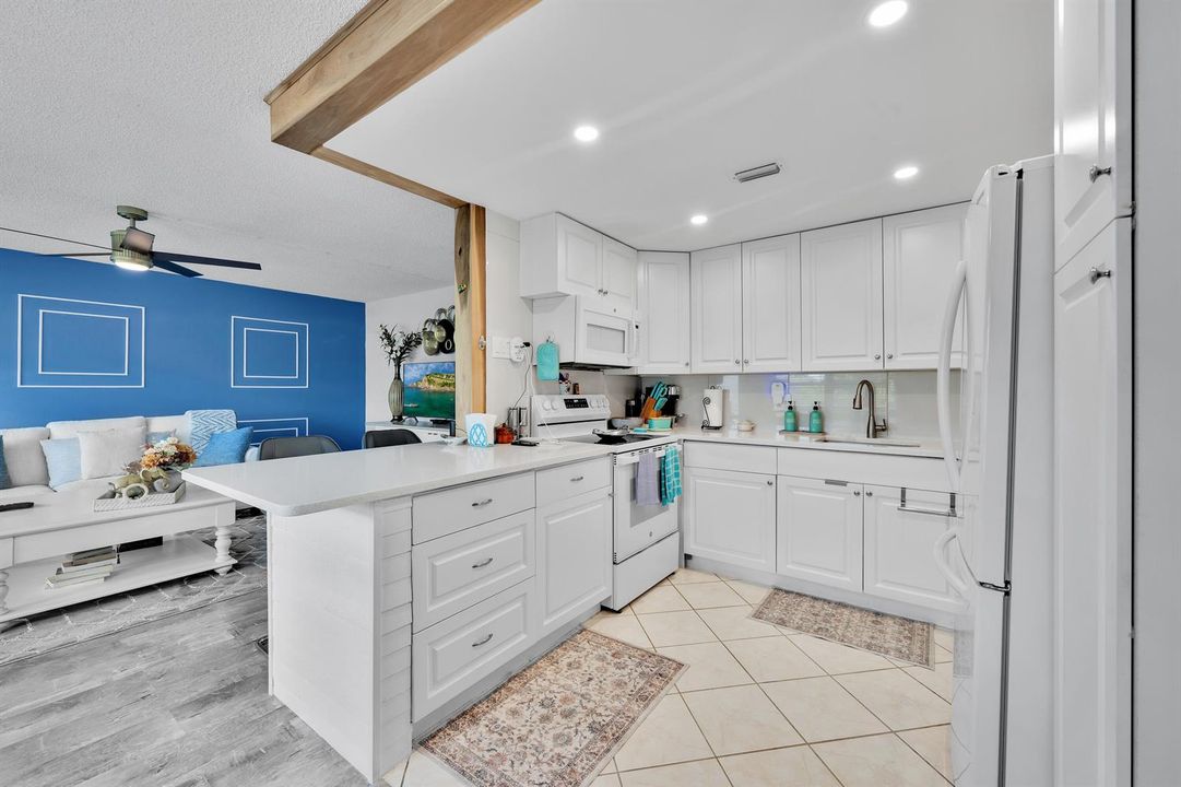 363 Wellington J West Palm Beach 00012