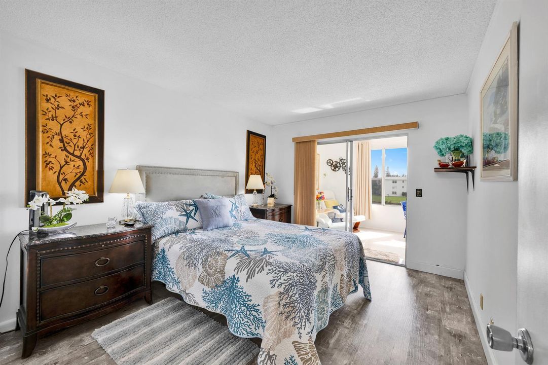 363 Wellington J West Palm Beach 00018
