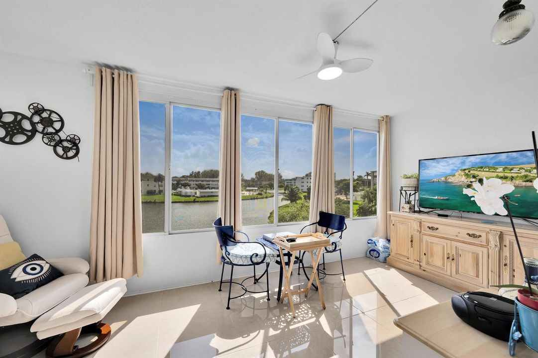 363 Wellington J West Palm Beach 00023