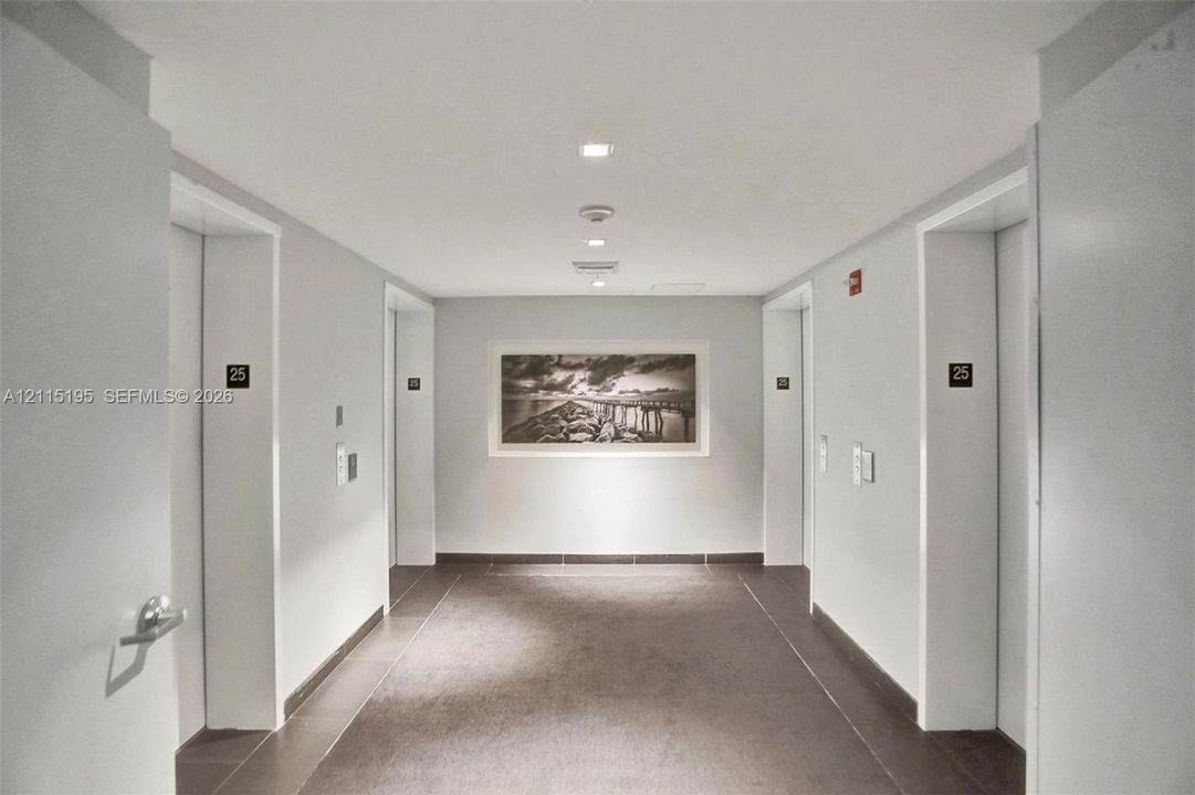 В аренду: $4,250 (2 спален, 2 ванн, 1145 Квадратных фут)