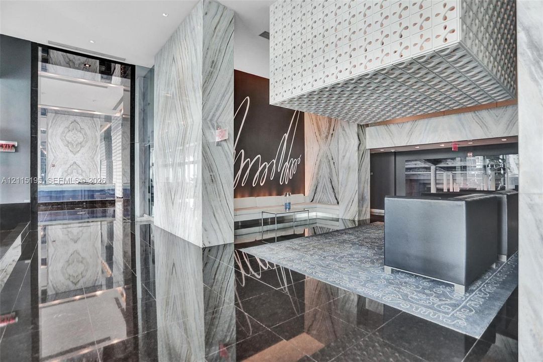 В аренду: $4,250 (2 спален, 2 ванн, 1145 Квадратных фут)