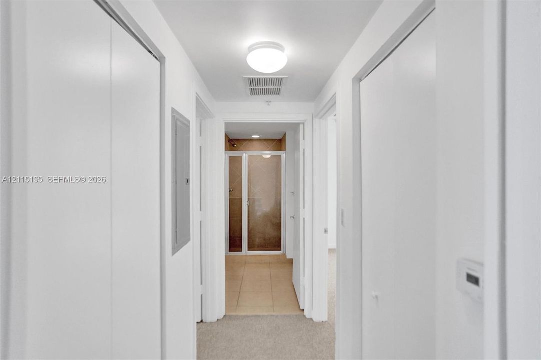 В аренду: $4,250 (2 спален, 2 ванн, 1145 Квадратных фут)