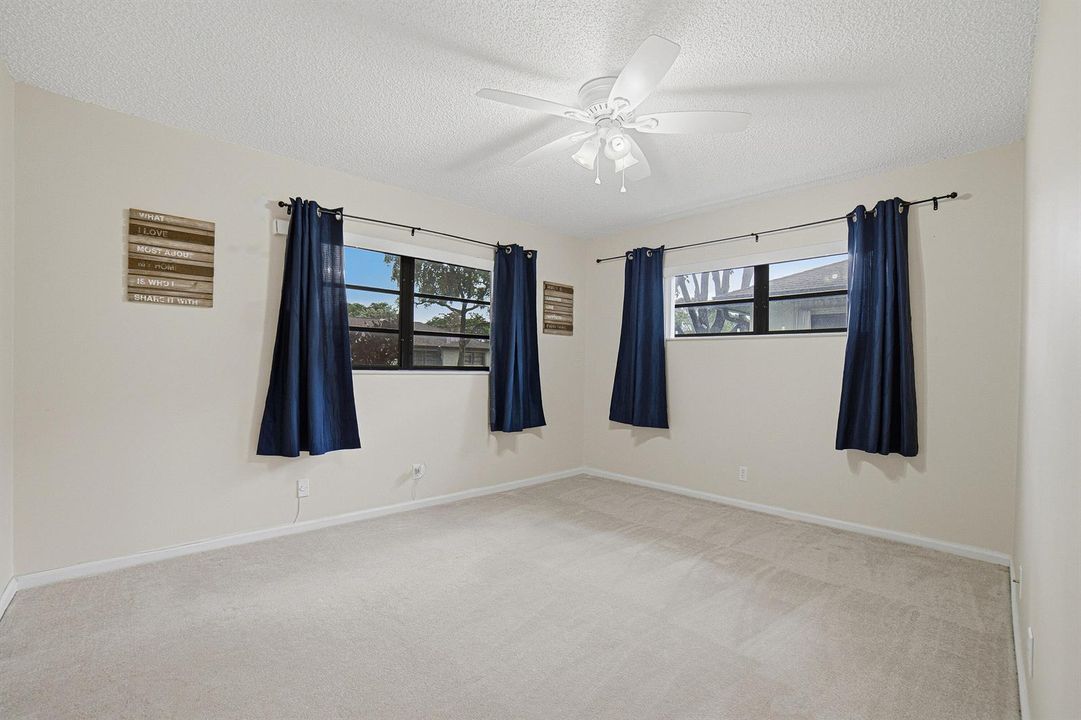 22-Bedroom2