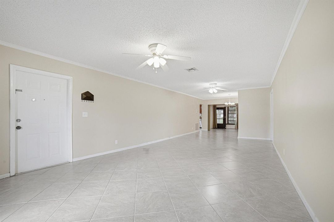 09-Livingroom-B