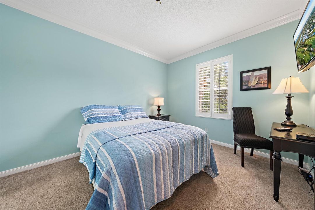 3277 E Community Dr-11