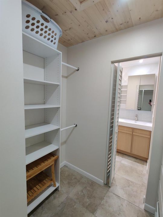 Walk In Closet