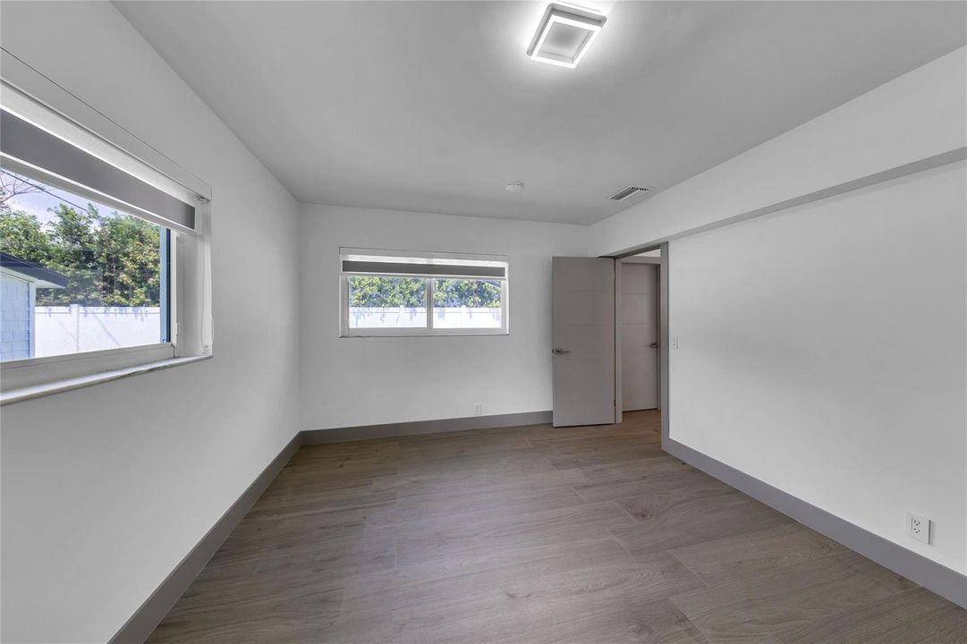 4th bedroom/ office