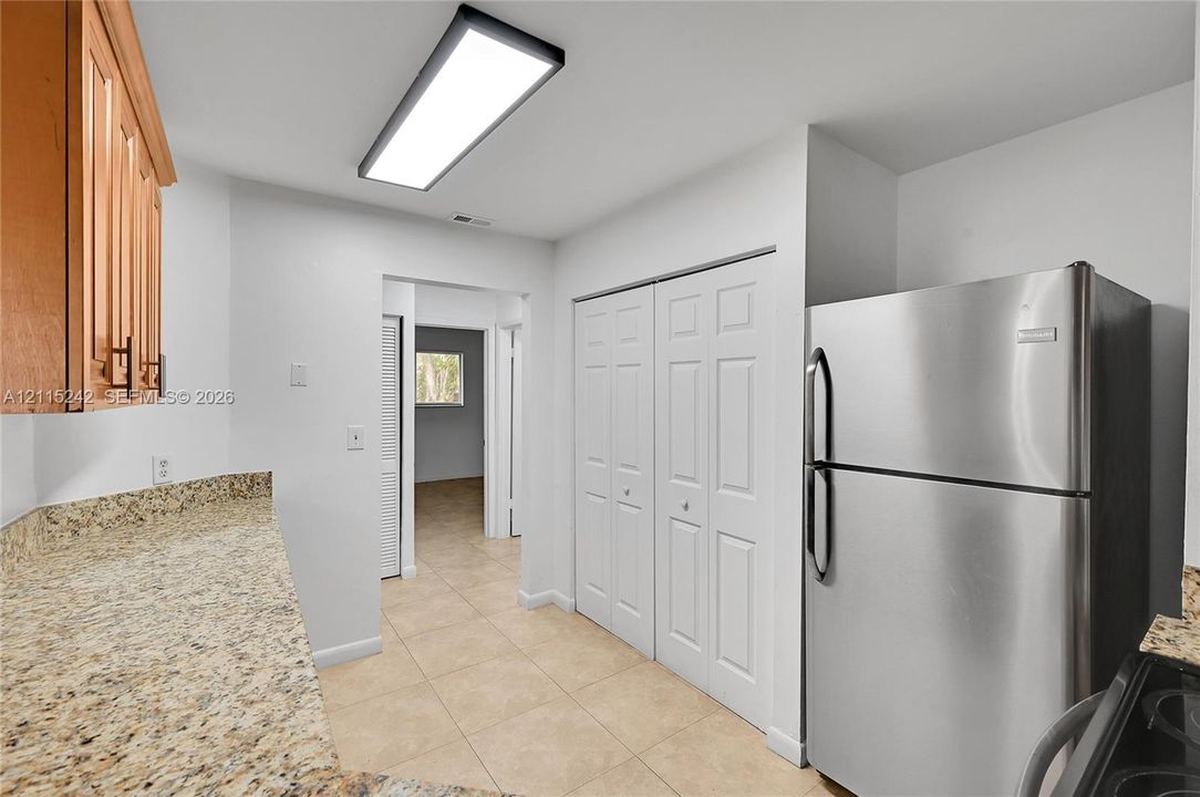 En Venta: $209,000 (2 camas, 2 baños, 1020 Pies cuadrados)