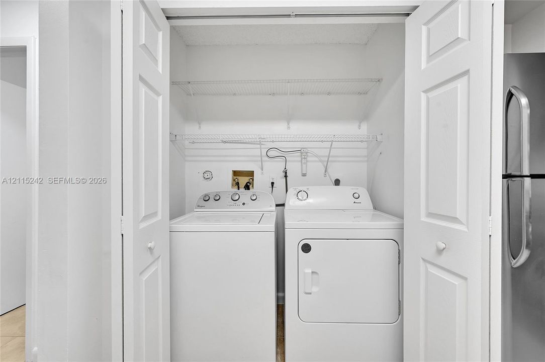 En Venta: $209,000 (2 camas, 2 baños, 1020 Pies cuadrados)