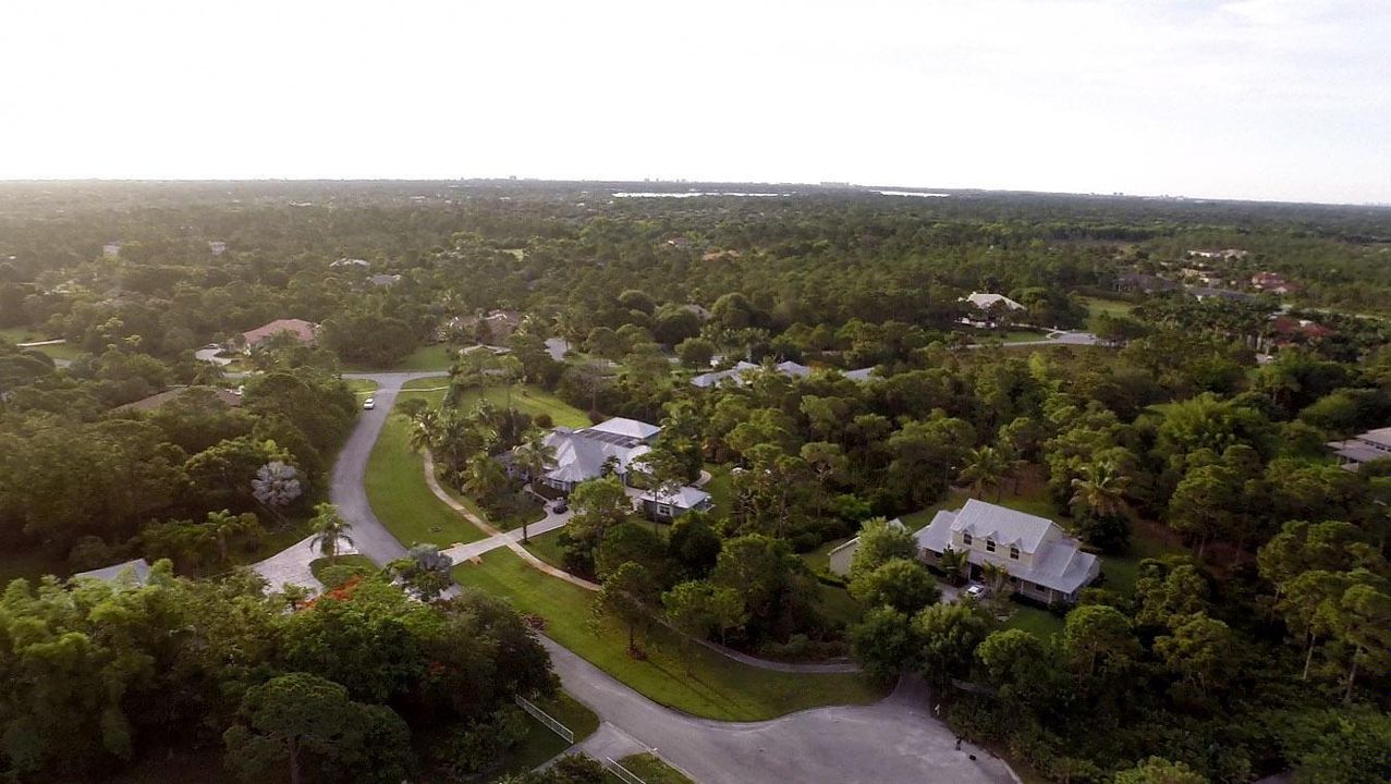 Под контрактом: $175,000 (1.96 acres)