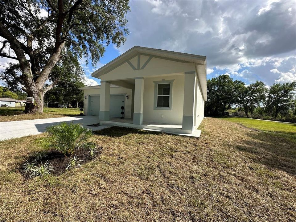 Recently Sold: $264,500 (3 beds, 2 baths, 1504 Square Feet)
