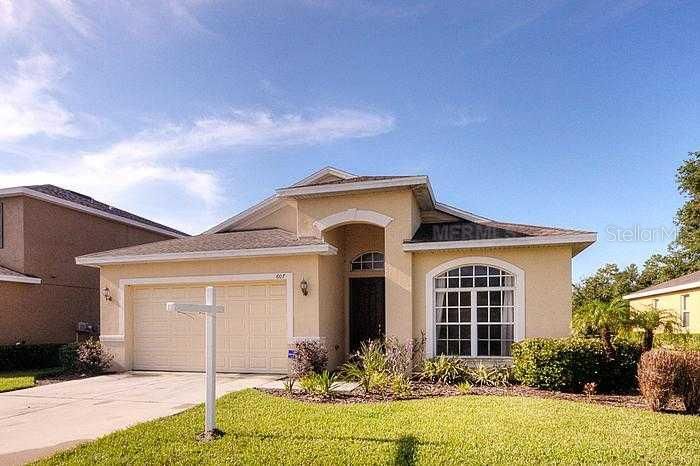 Vendido Recientemente: $250,000 (4 camas, 2 baños, 2178 Pies cuadrados)