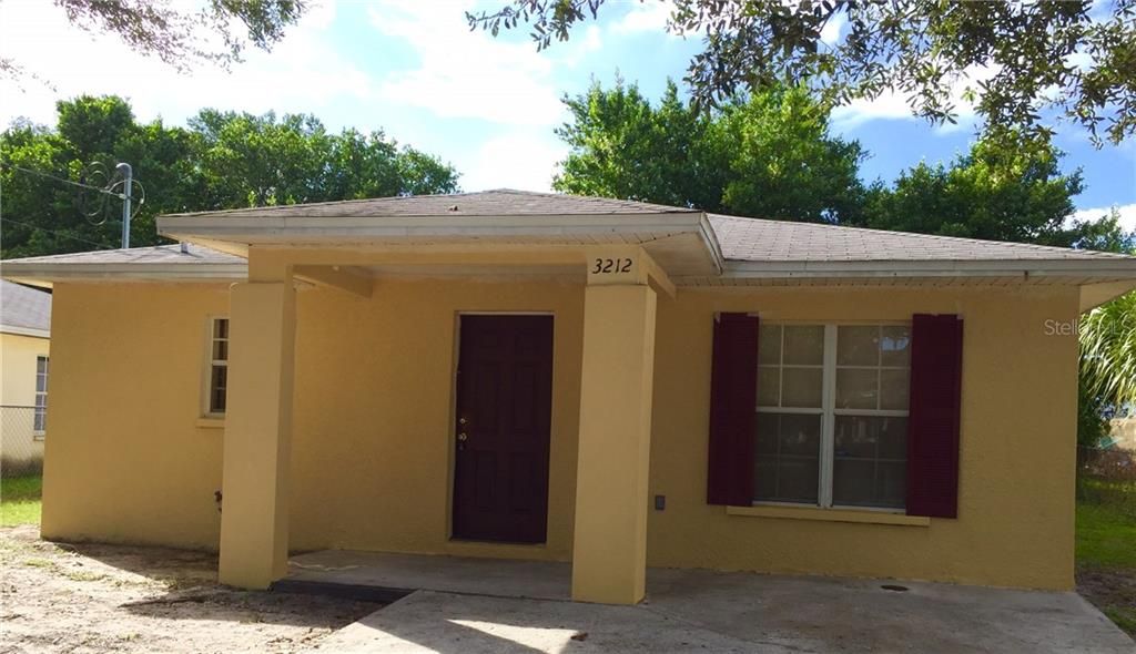 Recently Rented: $995 (4 beds, 2 baths, 1380 Square Feet)