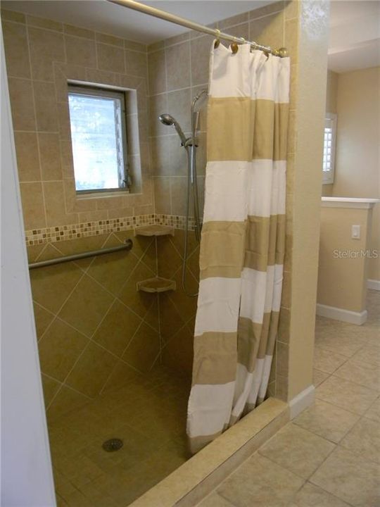 最近租的: $2,195 (3 贝兹, 3 浴室, 2236 平方英尺)