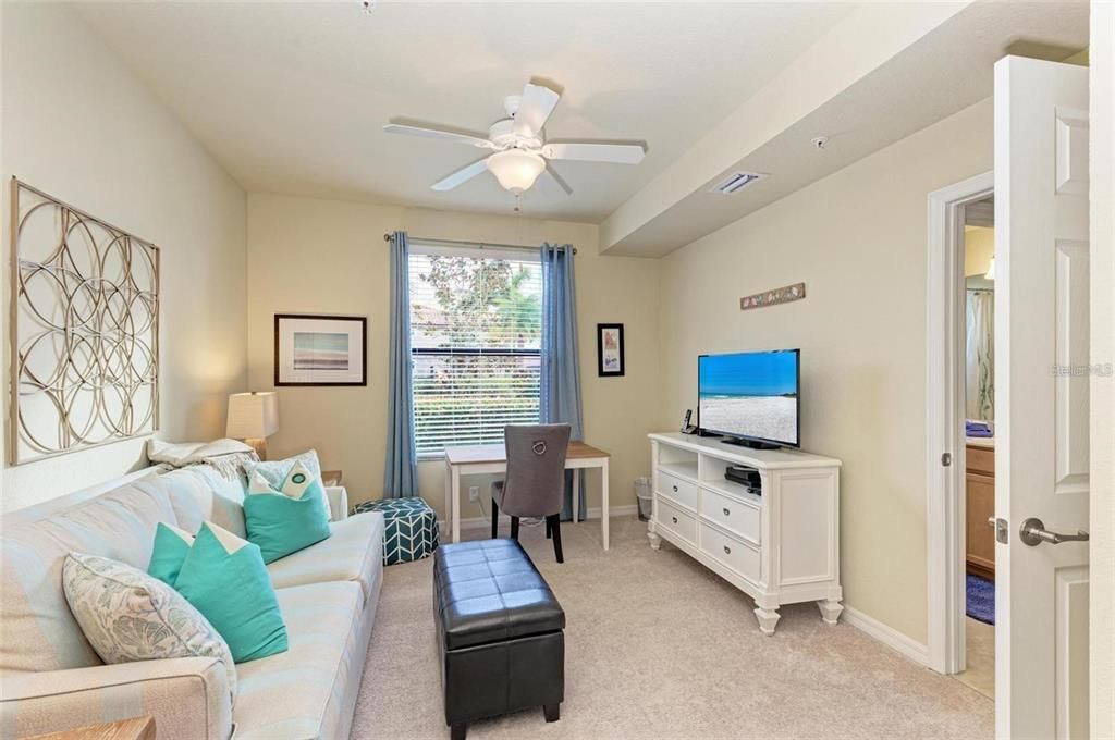 For Rent: $5,000 (2 beds, 2 baths, 1600 Square Feet)