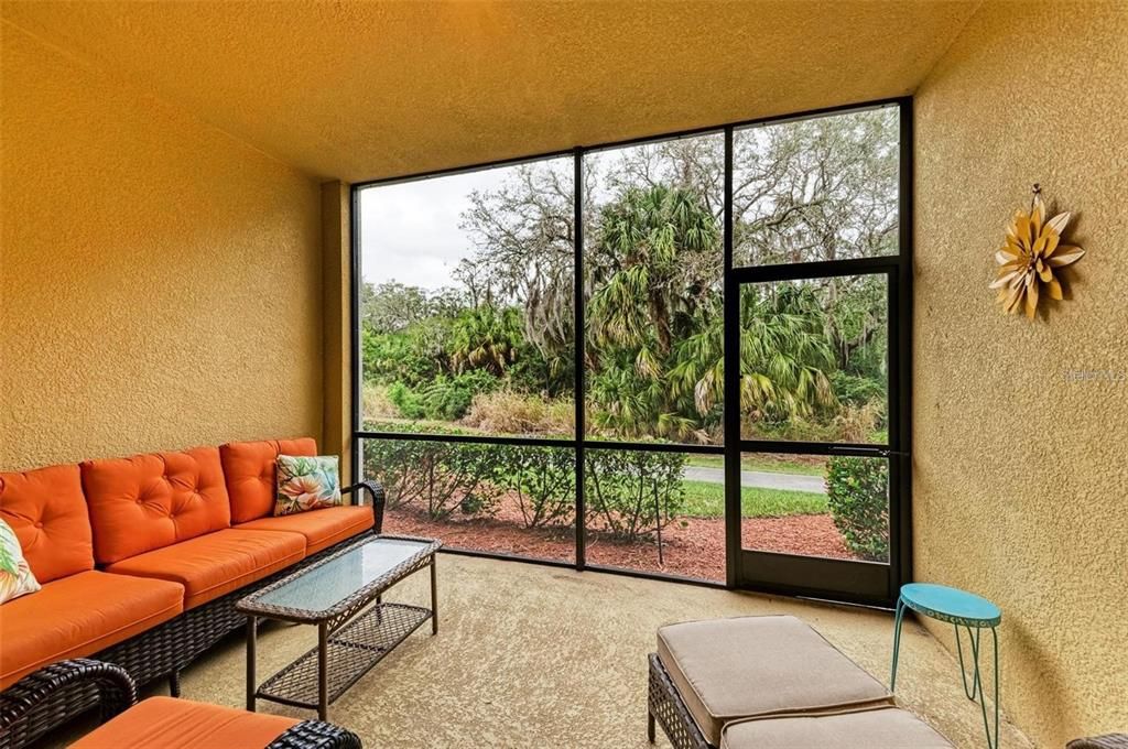 For Rent: $5,000 (2 beds, 2 baths, 1600 Square Feet)