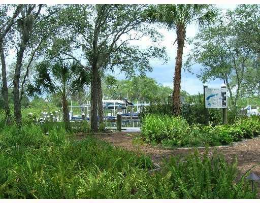 Waterfront/Dock/Pier - The Harborage marina includes picnic area w/ grills, fish cleaning table, gazebo w/ ice machine.