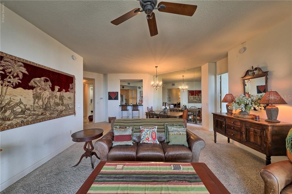 For Rent: $8,500 (3 beds, 2 baths, 2015 Square Feet)