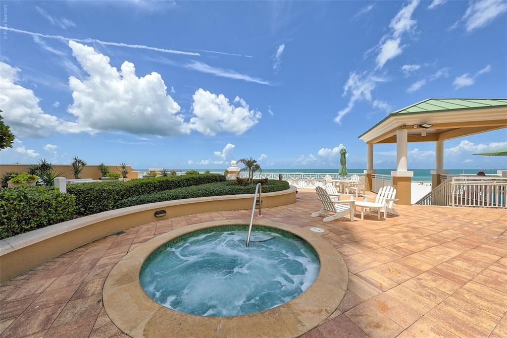 For Rent: $8,500 (3 beds, 2 baths, 2015 Square Feet)
