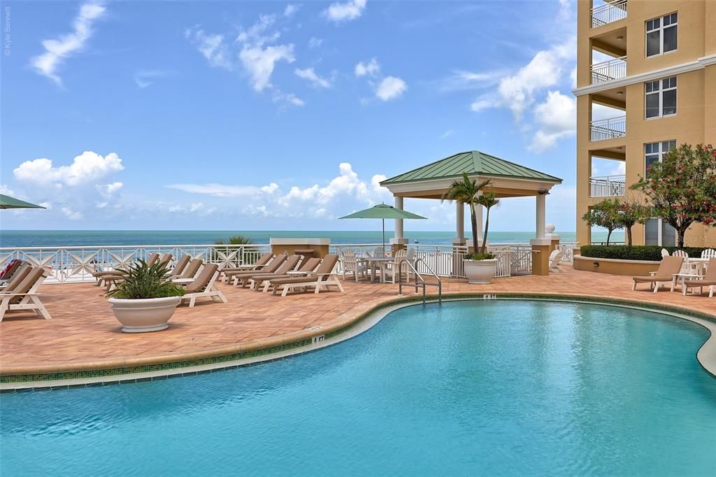 For Rent: $8,500 (3 beds, 2 baths, 2015 Square Feet)
