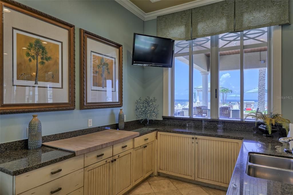 For Rent: $8,500 (3 beds, 2 baths, 2015 Square Feet)