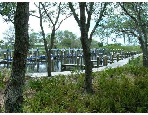 Waterfront/Dock/Pier