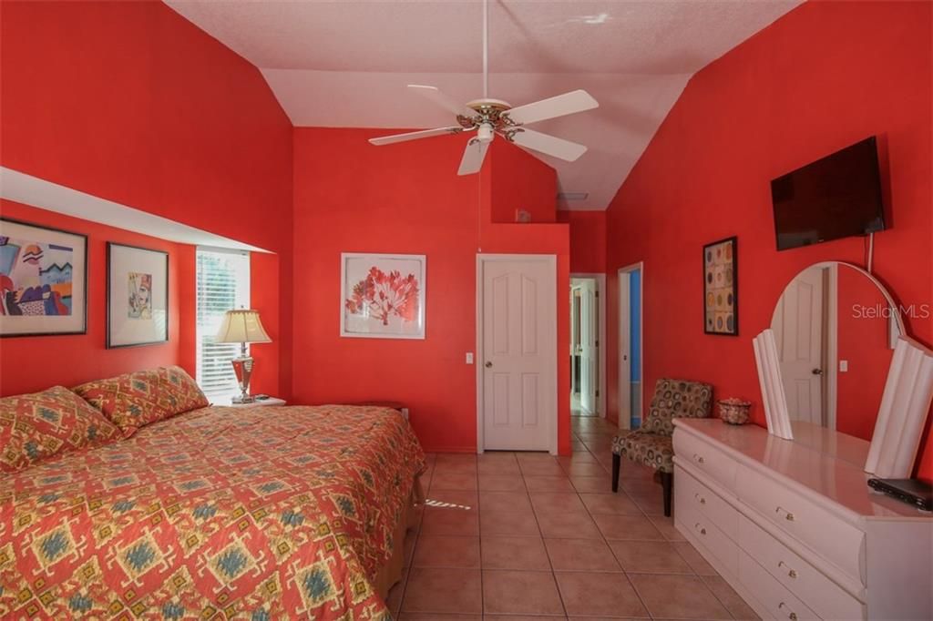 En Renta: $4,200 (3 camas, 2 baños, 2015 Pies cuadrados)