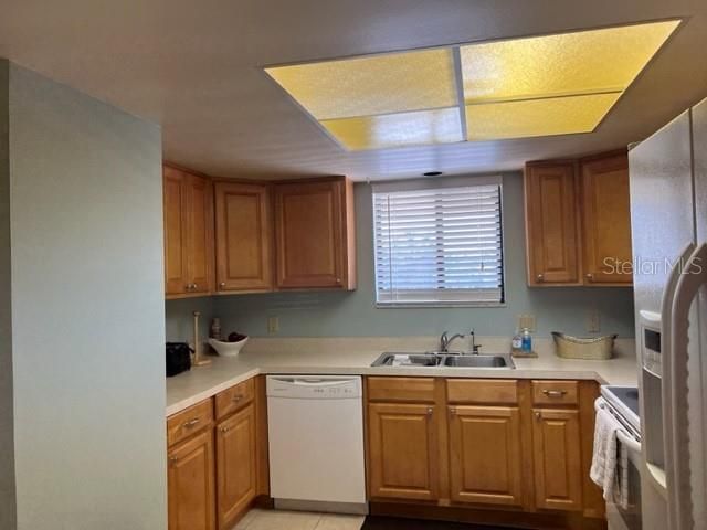 For Rent: $4,000 (2 beds, 2 baths, 1362 Square Feet)