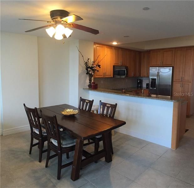 Recently Rented: $2,200 (2 beds, 2 baths, 1472 Square Feet)