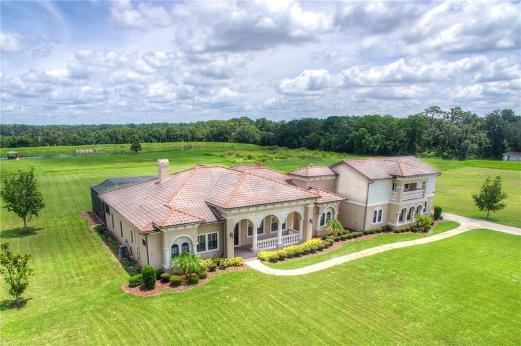 Recently Sold: $1,250,000 (5 beds, 4 baths, 4765 Square Feet)