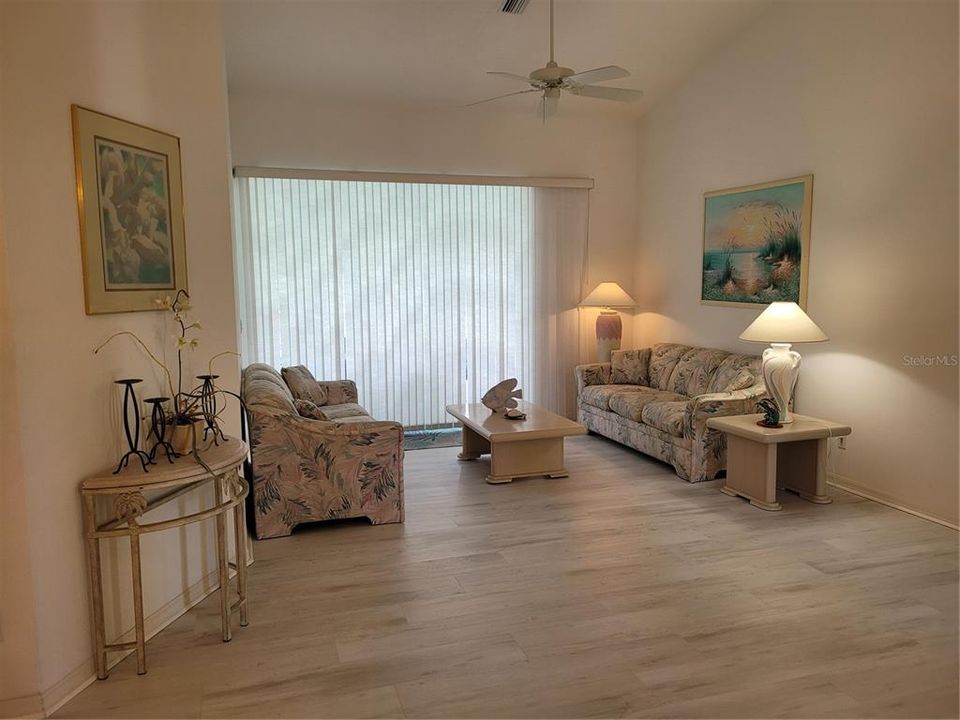 En Renta: $4,800 (3 camas, 2 baños, 2052 Pies cuadrados)