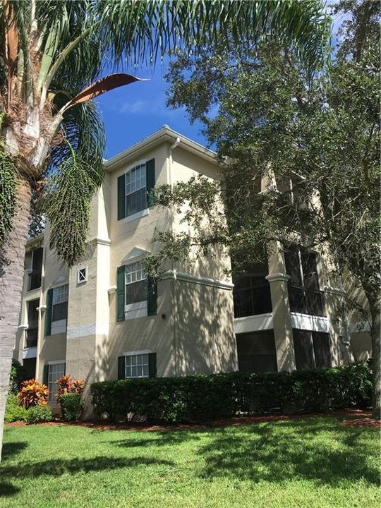 Recently Rented: $2,000 (2 beds, 2 baths, 1376 Square Feet)