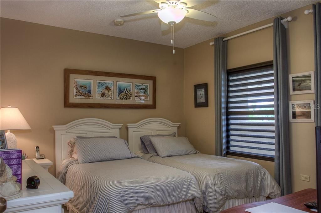 出租: $8,000 (2 贝兹, 2 浴室, 1273 平方英尺)