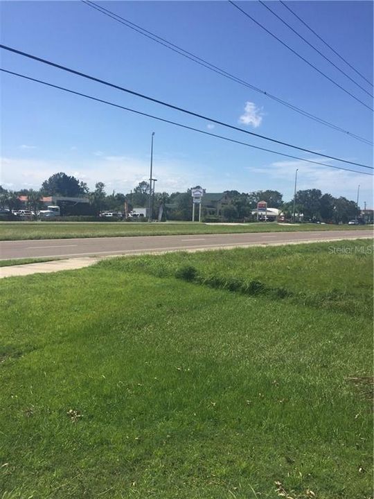 8180 US 301N Ellenton.63 Acres Prime Location