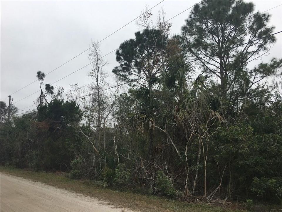 Vendido Recientemente: $120,000 (4.94 acres)