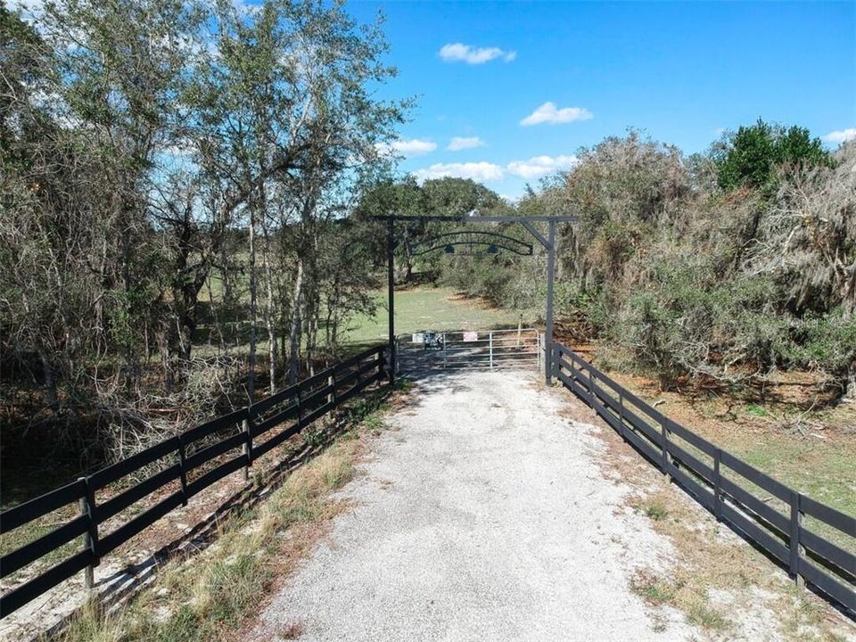 最近售出: $885,000 (57.79 acres)